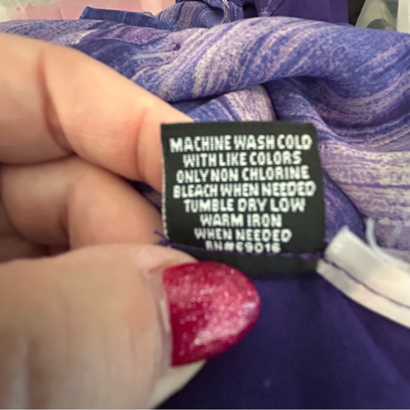 Relativity purple pattern button down blouse FLAW Size 1X - Picture 6 of 11